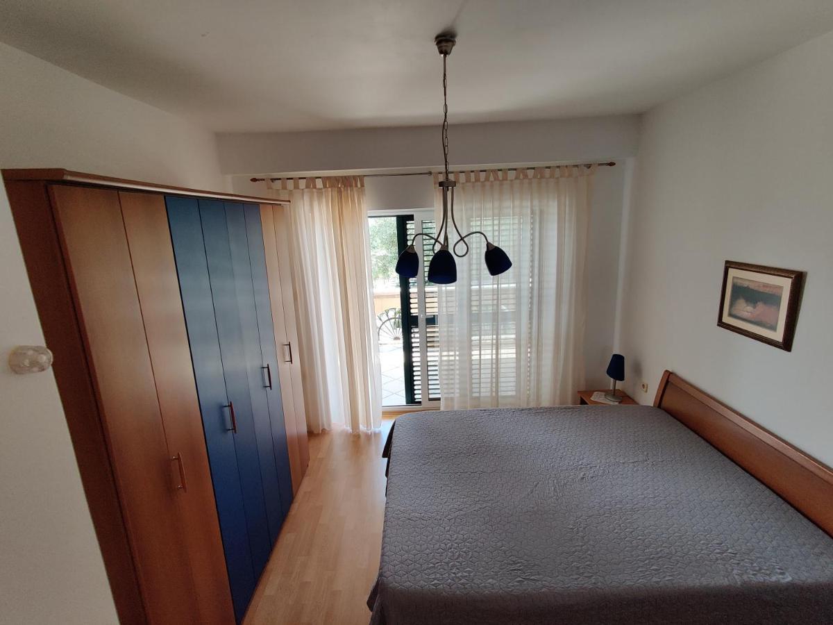 Biuk Apartments Novi Vinodolski Bagian luar foto
