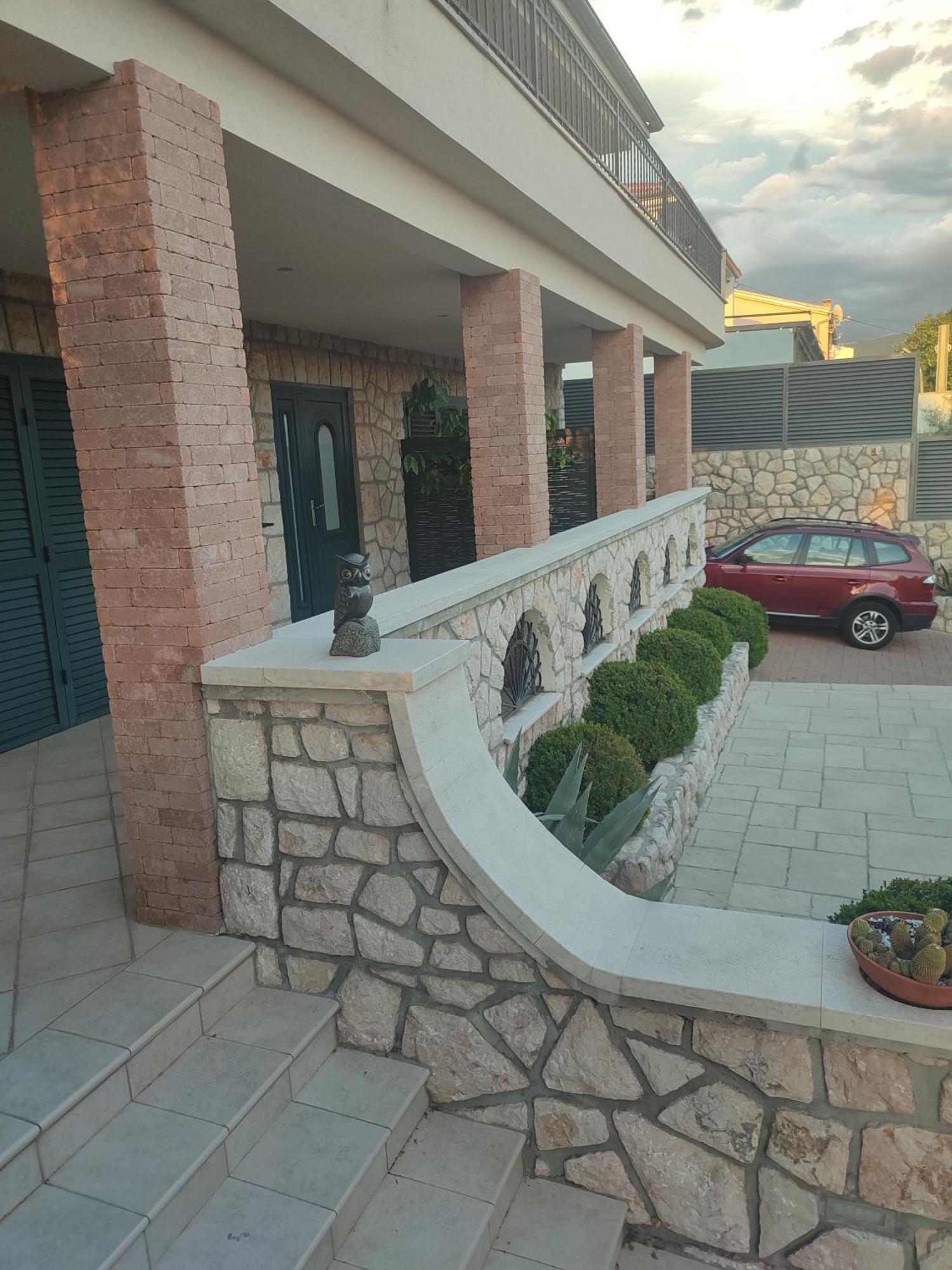 Biuk Apartments Novi Vinodolski Bagian luar foto