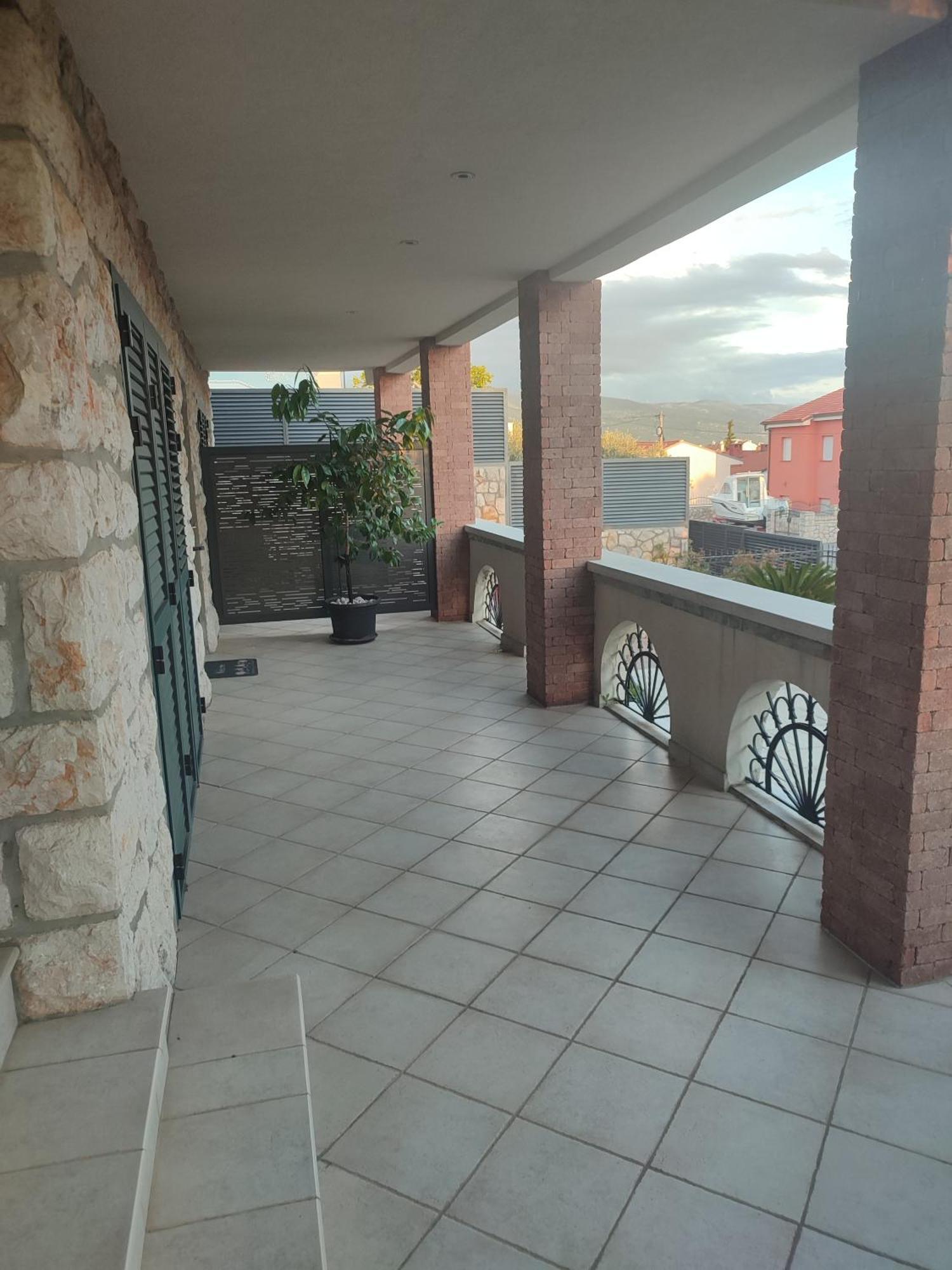 Biuk Apartments Novi Vinodolski Bagian luar foto