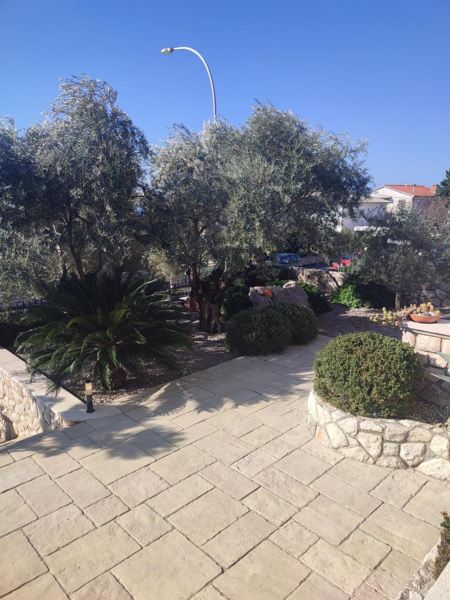 Biuk Apartments Novi Vinodolski Bagian luar foto