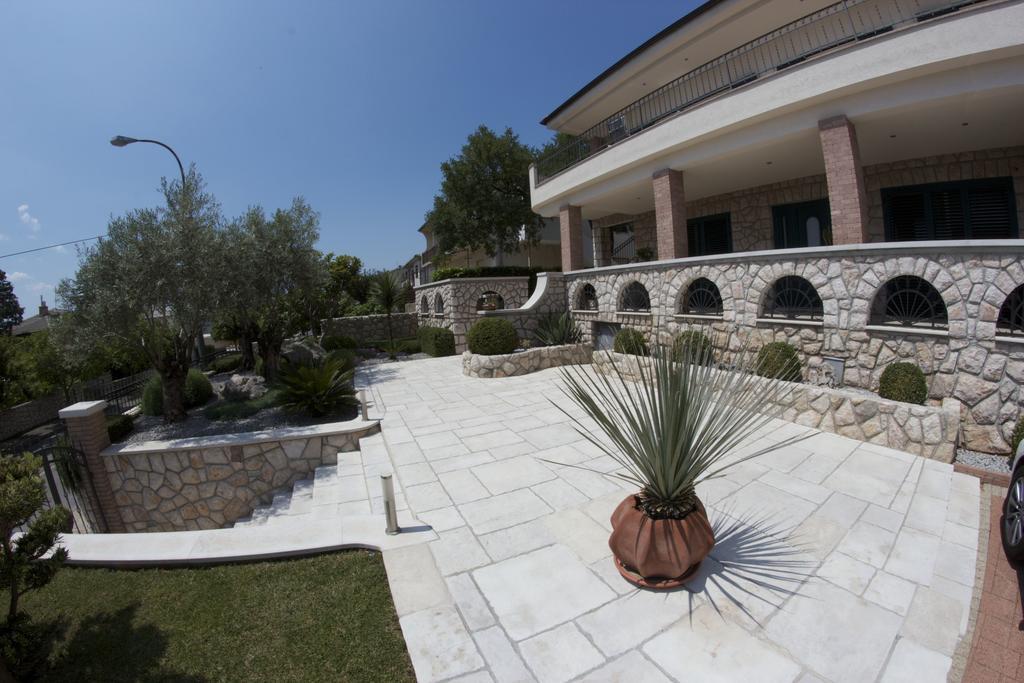 Biuk Apartments Novi Vinodolski Bagian luar foto